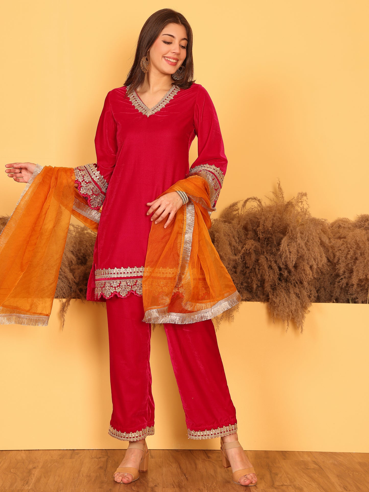 IRINE VELVET KURTA SET