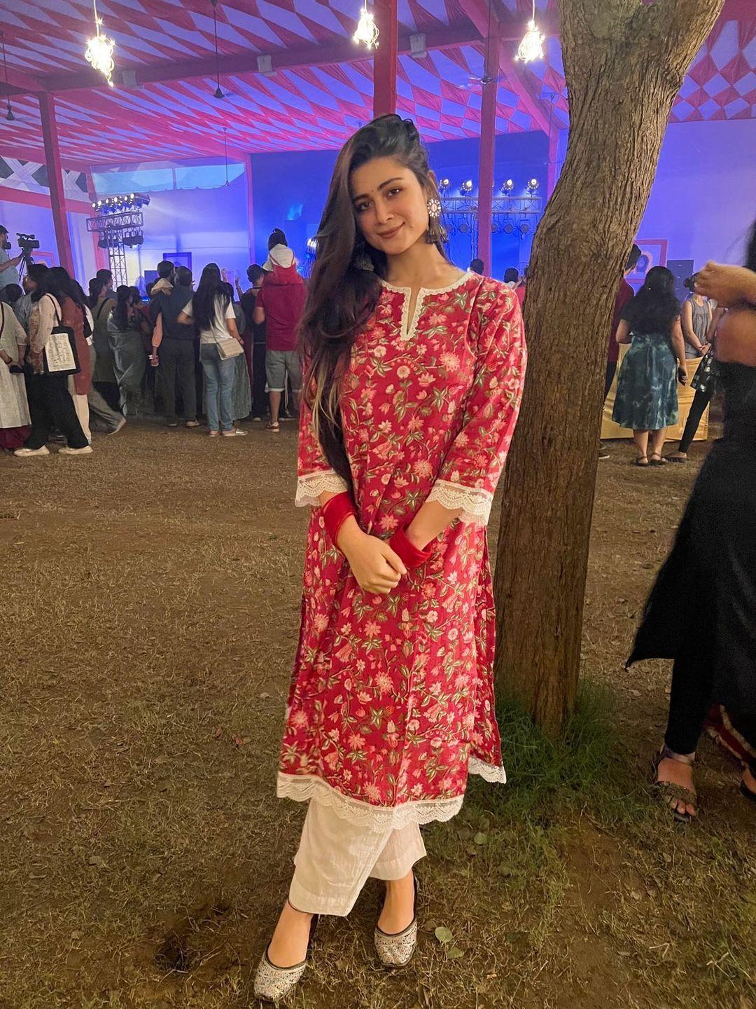 Ruby Kurta