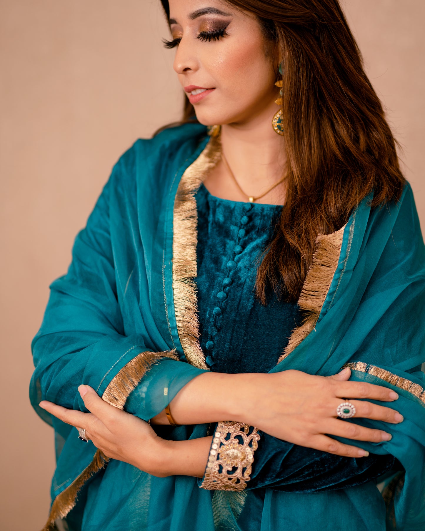 Firoza Velvet Suit Set